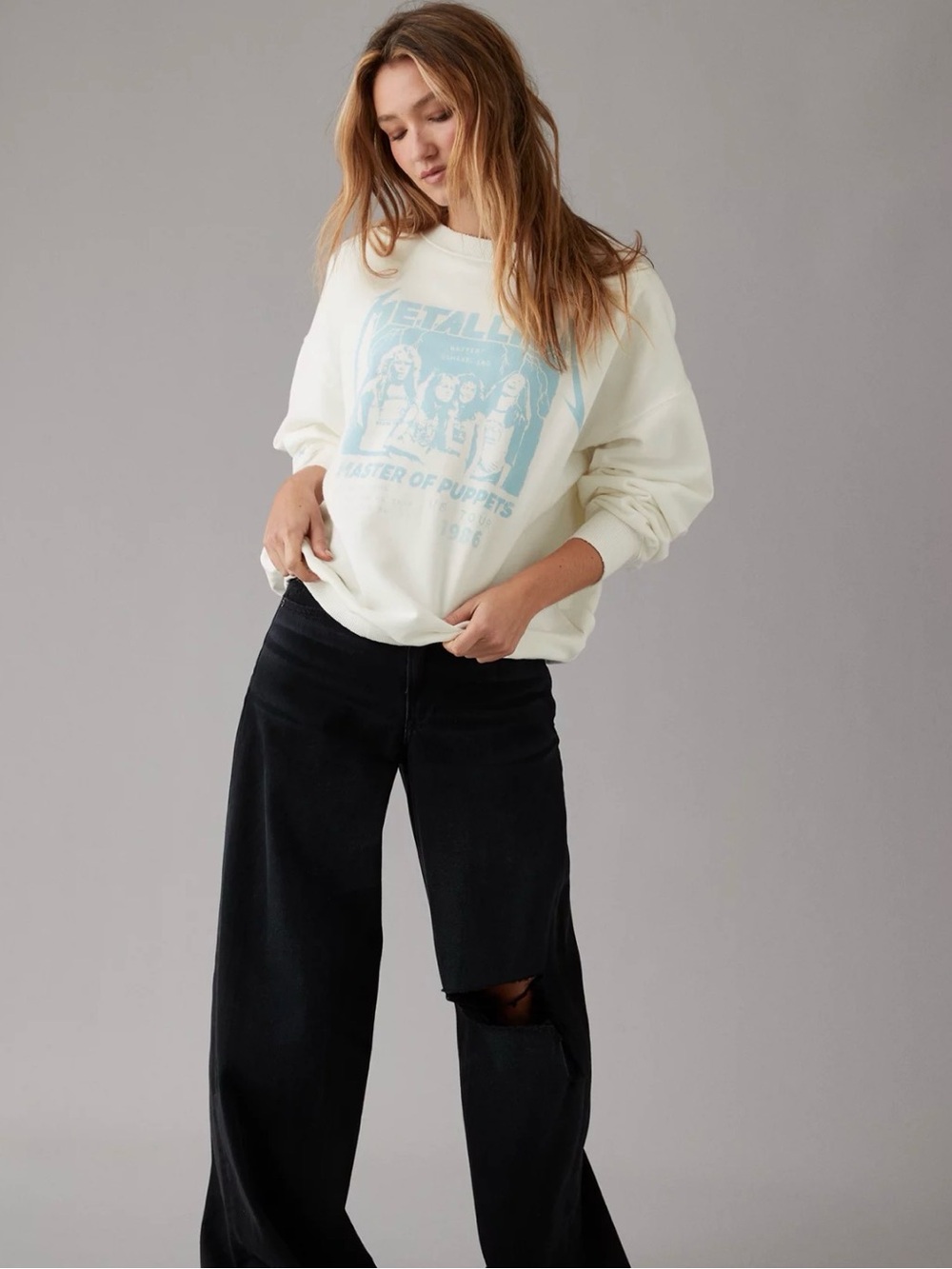 American Eagle Metallica Master Puppets Graphic Distressed oversized sweatshirt - Picture 3 of 8